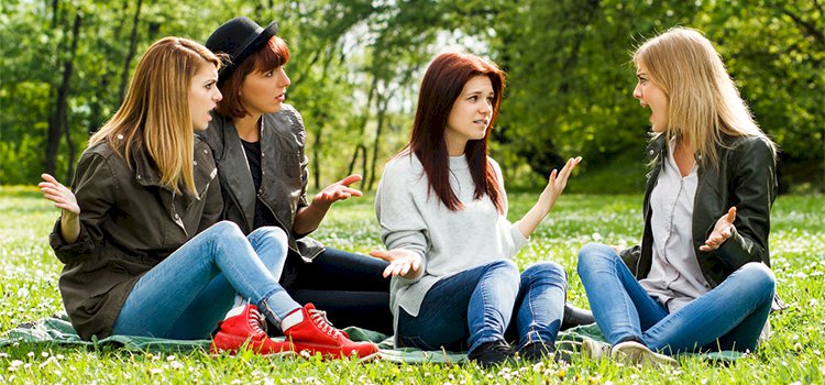 Karşımızdaki Negatif Enerjili Birini Dinlerken Ne Yapmalıyız?