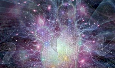 Tek Kişilik Bedenlerde Kaç Kişi Yaşıyoruz