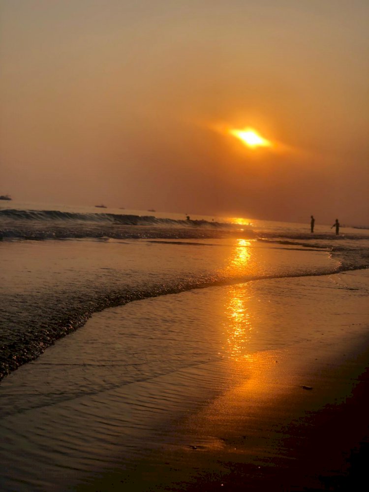 Geçmişin Gölgesinden Güneşli Günlere