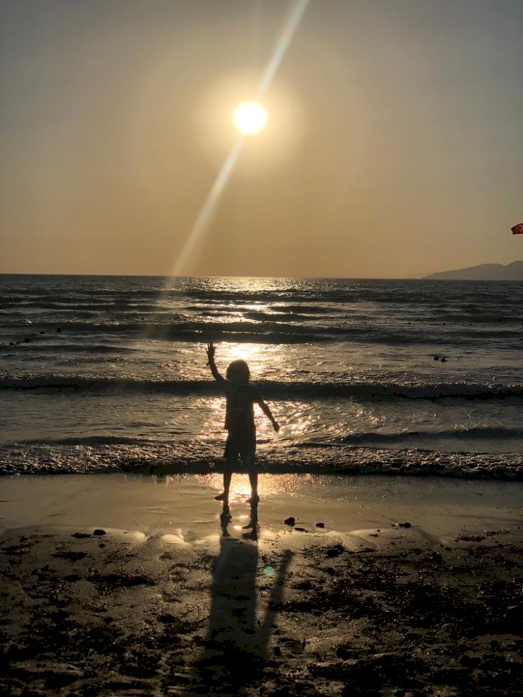 Ağlamaklı Tebessüm