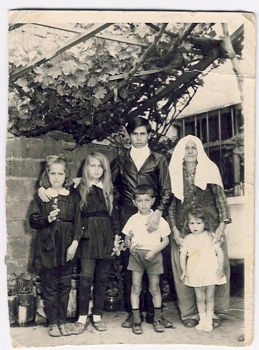 Geçmişin Gölgeleri Bölüm 2  Annemin Almanya'ya Gidişi