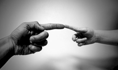 Bana Bir Şey Söyle İyi Gelsin