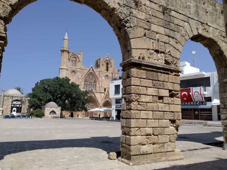 Hayat Seçimlerden İbaret