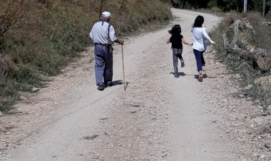 İnsan Olmayı Hatırlamak