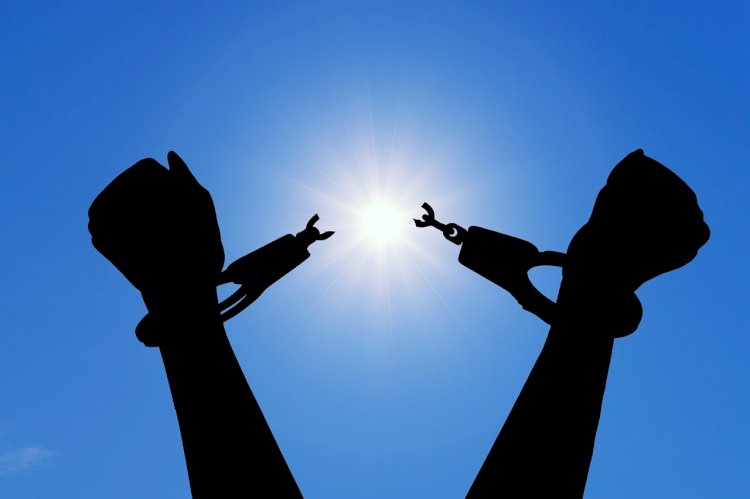 ANNE SENİ AFFETTİM